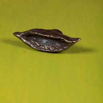 Bouton de porte feuille d'olivier en métal patiné