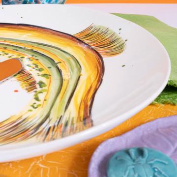Table dressée avec l'assiette Poisson peint, multicolore, ensemble avec 2 couverts à poisson kérilos [3]