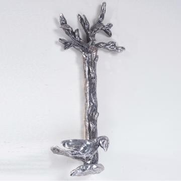 Poignée de porte Oiseau dans l'arbre en métal patiné, argent, gauche [1]