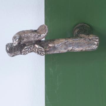 Poignée de porte Oiseau sur Branche en métal patiné, argent, gauche [2]