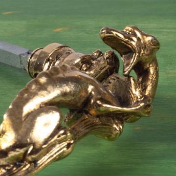 Poignée de porte Griffon en métal patiné, or, main gauche [2]
