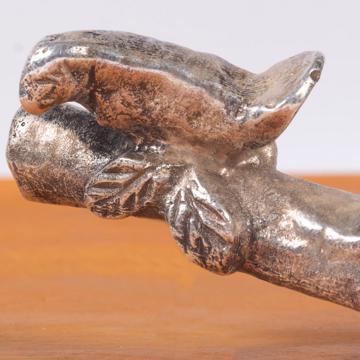 Poignée de porte Oiseau sur Branche en métal patiné, argent, gauche [8]