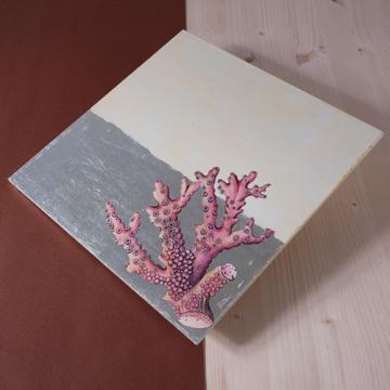 Coquillages, sets de table en Arté Povera sur bois, blanc, corail 2 [1]
