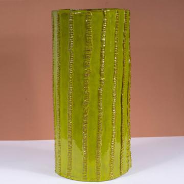 Grand Vase Lierre en faïence façonnée, vert péridot [1]