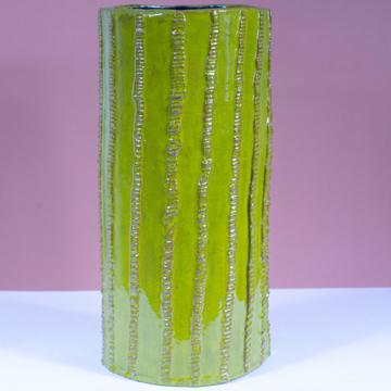 Grand Vase Lierre en faïence façonnée, vert péridot [4]