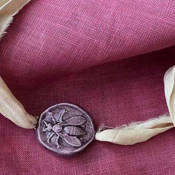 Bee Bracelet in Ceramic and Silk