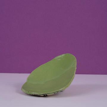 Bird bread dish in stamped sandstone, apple green