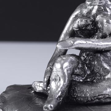 Les baigneuses en métal argenté, argent, assise [4]
