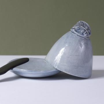 Leaf butter dish in stamped earthenware, blue grey, 9 x 9 cm [6]