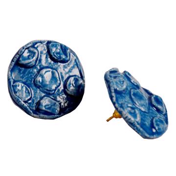 Boucles d'oreilles Céramique, Modèle Point, bleu france, oreille percée [3]
