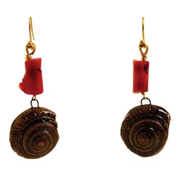 Nautilus Earrings in earthenware, mole, pierced ear [5]