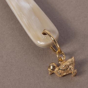 Round Spoon in Horn, gold, chick [2]