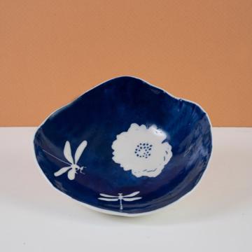 Stencil cup in stamped porcelain , dark blue, flower [1]