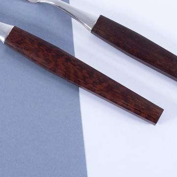 Tokyo fish cutlery in wood or horn, brown [2]