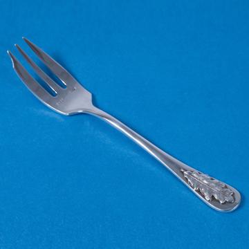 Silver leaves cake fork in silver plated