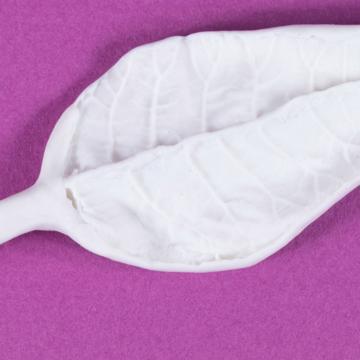 Leaf spoons in shaped porcelain, mint green, sharpe leaf [6]