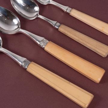 Kérylos Spoon in boxwood, light yellow, coffee/tea [2]