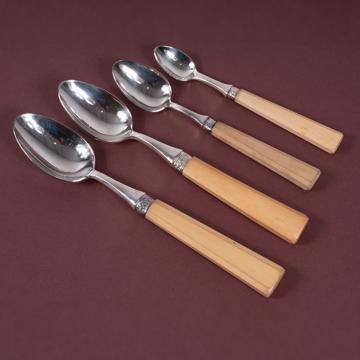 Kérylos Spoon in boxwood, light yellow, coffee/tea [1]