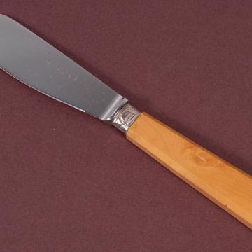 Kérylos butter knife in boxwood, light yellow [2]