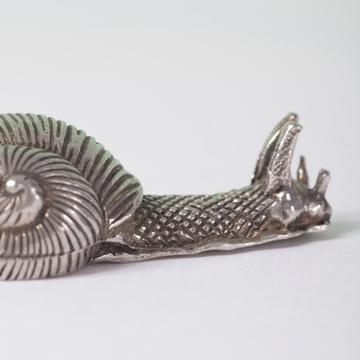 Porte couteau Escargot en métal patiné, argent [2]