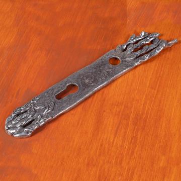Disks and finger plates, silver, key branch [1]