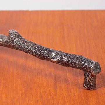 Poignée de tiroir branche en métal patiné, argent, 17 cm [2]