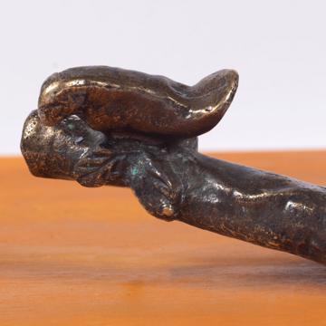 Poignée de porte Oiseau sur Branche en métal patiné, bronze, gauche [2]