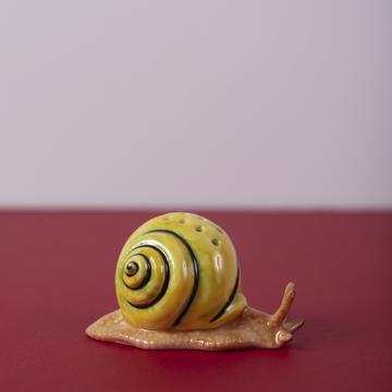 Snail pick holder in porcelain, yellow, standard pick [1]