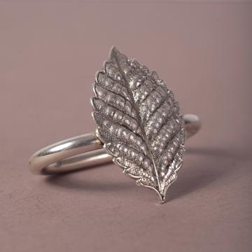 Leaves napkin rings in plated copper, silver, charm [1]