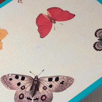 Butterfly placemat in chromo on wood, turquoise [3]