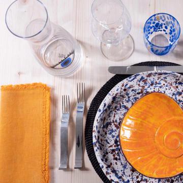 Tablescape with the Drip and Nautilus plates, multicolor, set with 7 cutlery - wave design [2]