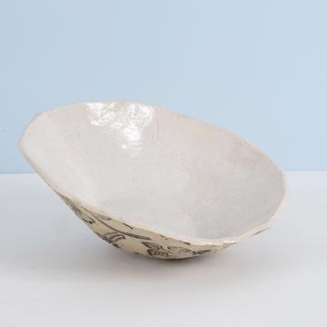 Birds service in stamped sandstone, white, deep plate [1]