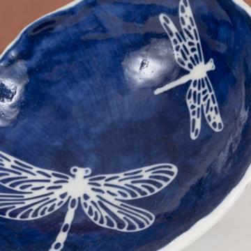 Stencil cup in stamped porcelain , dark blue, 2 dragonfly [2]