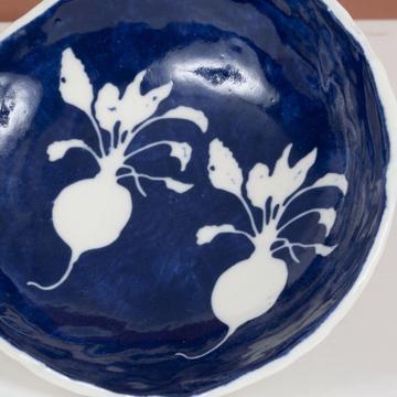 Stencil cup in stamped porcelain , dark blue, radish [2]