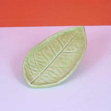 Petite feuille citronnier en faïence, vert clair