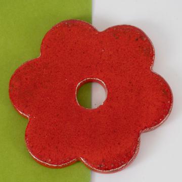 Mini Flower pic in earthenware , red 