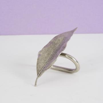 Ronds de serviette Feuilles en cuivre plaqué, argent, laurier [1]