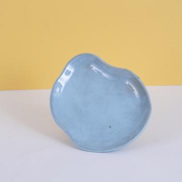 Cloud service in stamped stoneware, sky blue, bread