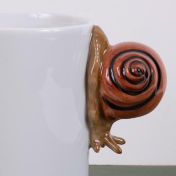 Snail Mug in Limoges Porcelain, brown [2]